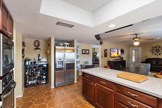 Building Photo - 23265 Vía Del Arroyo