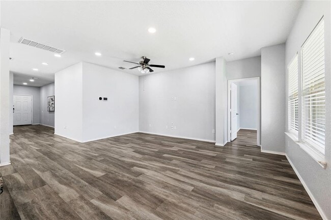 Building Photo - 133 Beth Ann Loop