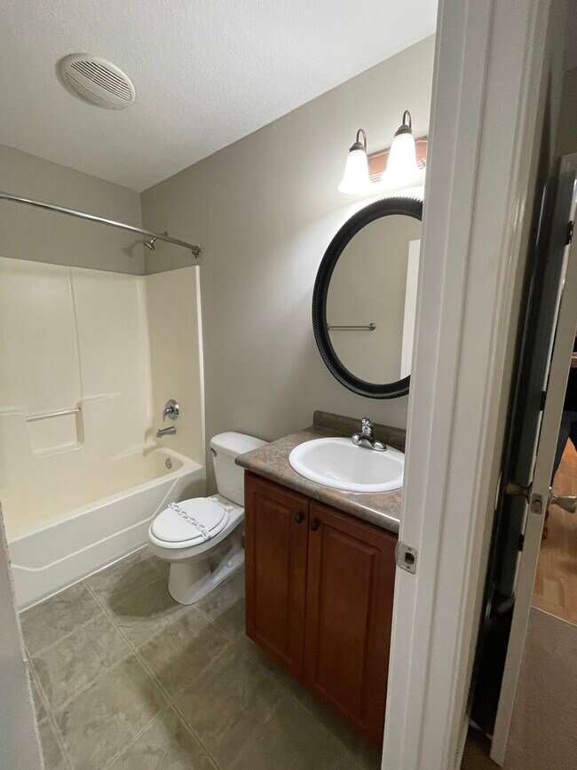 Building Photo - 5012 Scotch Pine Ave