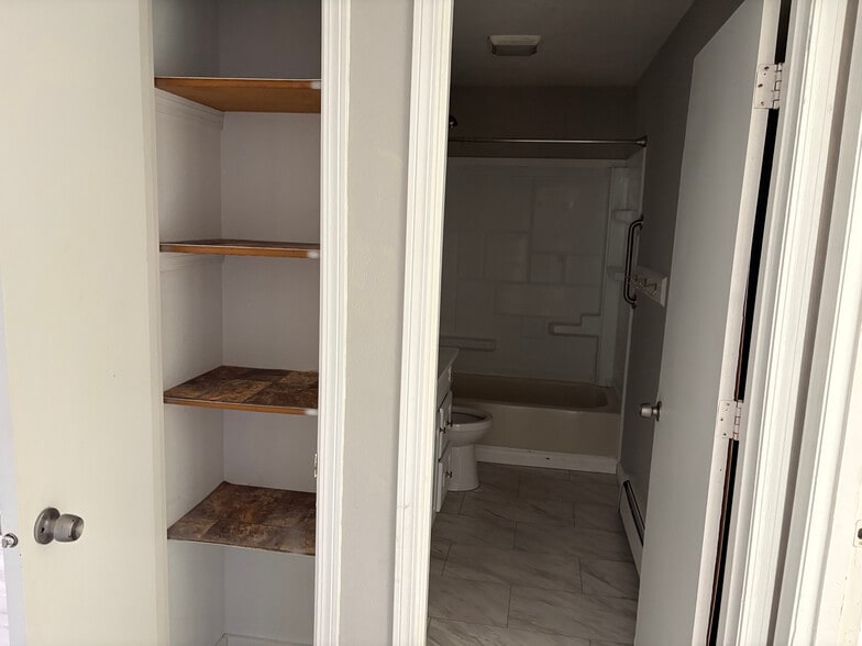 Hallway/Closet/Bathroom - 8000 E 10th Ave