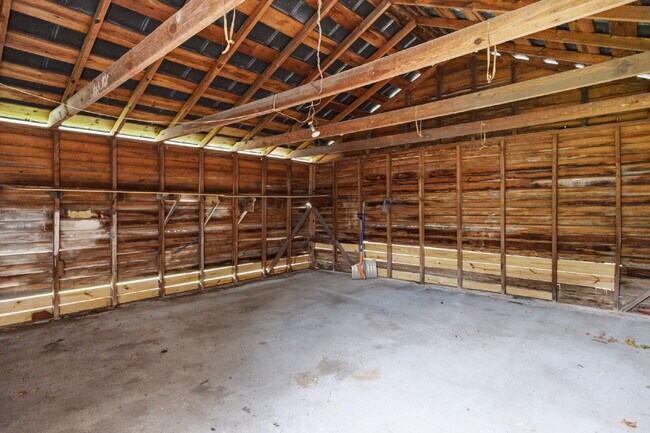 Building Photo - Freshly Renovated Ranch with a Spacious Fenced Yard