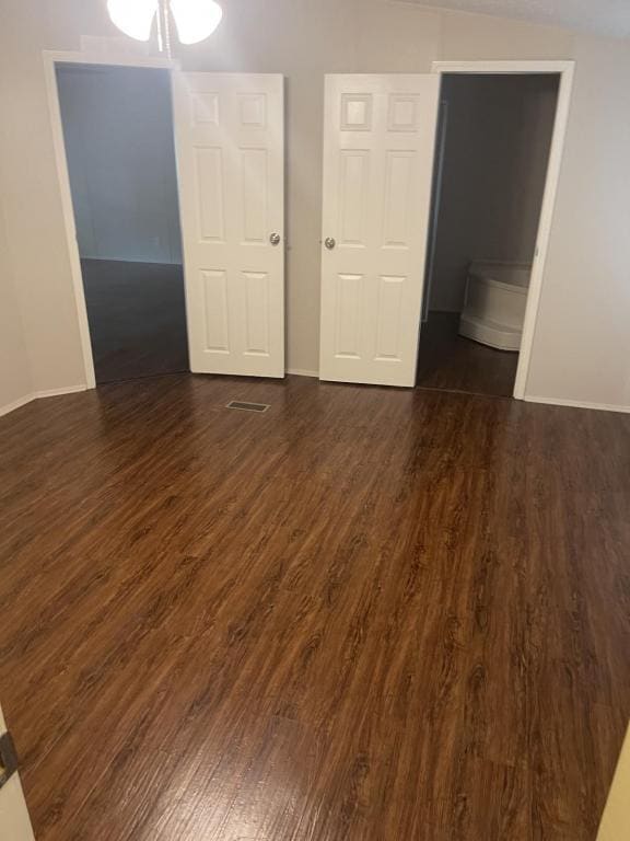 Building Photo - 135 Emily St