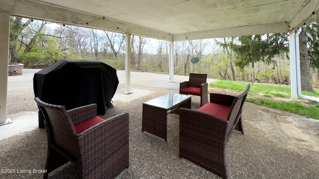 Building Photo - 8116 Montero Dr