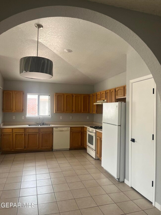 Building Photo - 1713 Dana Michelle St