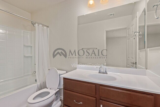 Building Photo - 3320 W Dunbar Dr