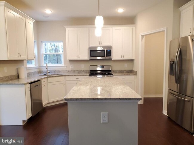 Building Photo - 142 Little Whim Rd