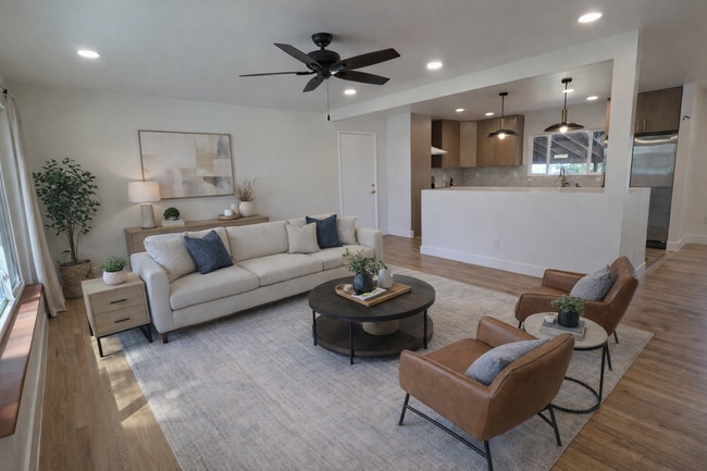 Building Photo - 2934 S Zurich Ct