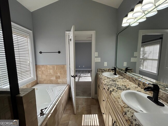 Building Photo - 405 Lexington Village