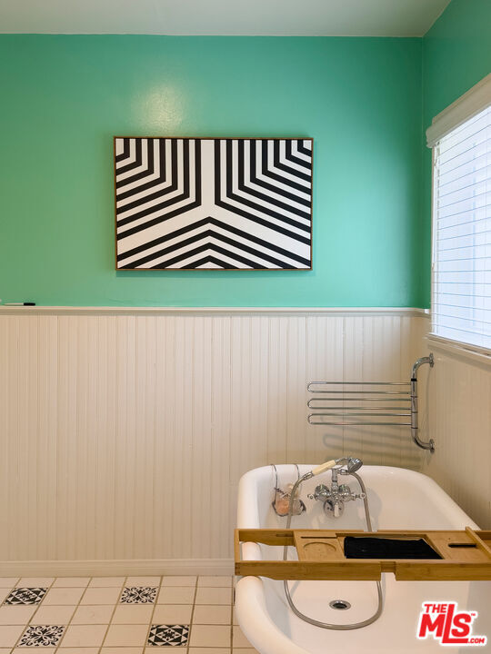 Building Photo - 3740 Lankershim Blvd