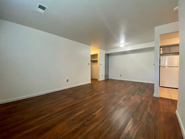 Building Photo - 4160 W 74th Ave