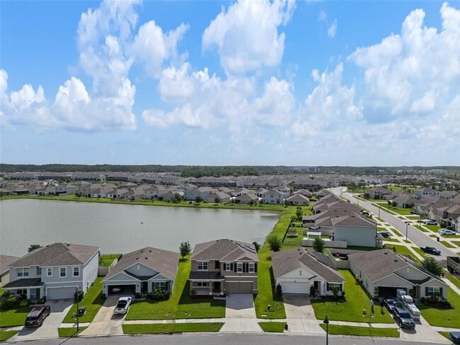Building Photo - 2908 Storybrook Preserve Dr