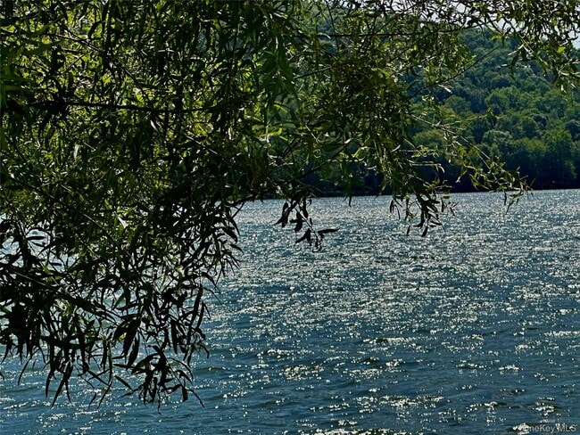 Building Photo - 3 Friend St