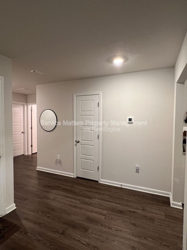 Building Photo - 921 Lovebird Ct