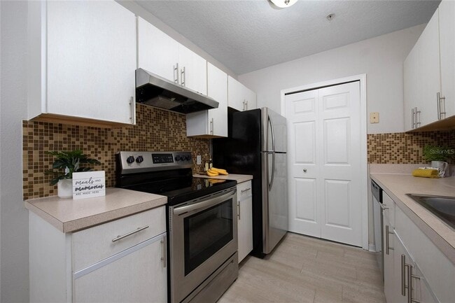 Building Photo - 6548 Swissco Dr