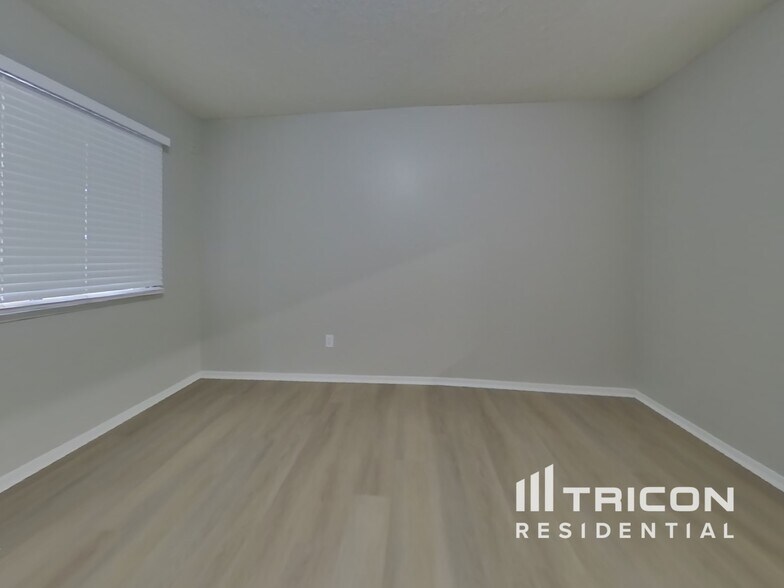 Building Photo - 3310 W Acoma Dr