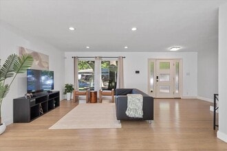 Building Photo - 5313 Harvest Ln