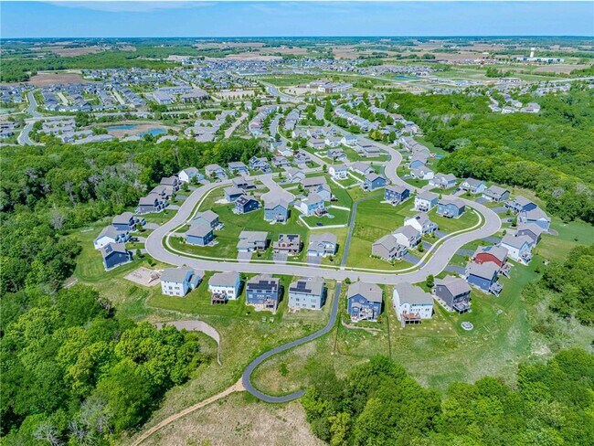 Building Photo - 140X Ironwood Ct
