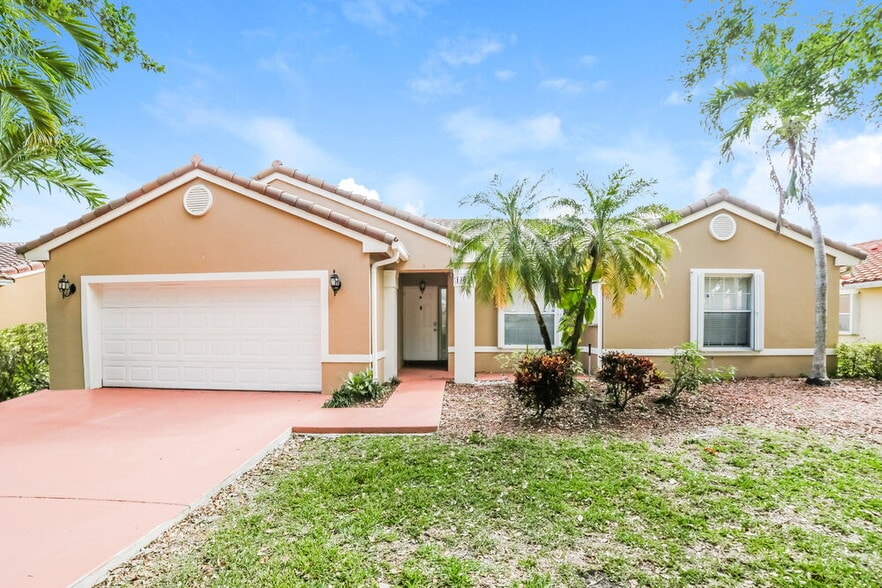 Primary Photo - 13010 SW 19th Dr