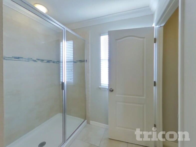 Building Photo - 3282 Toscana Dr