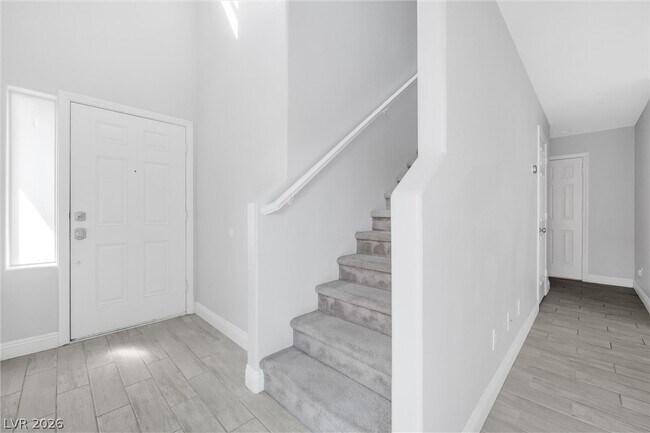 Building Photo - 3314 Villa Fiori Ave