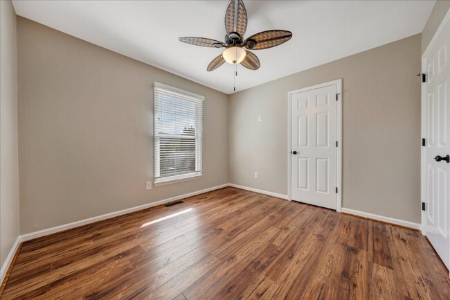 Building Photo - 5184 Orchard Hill Dr