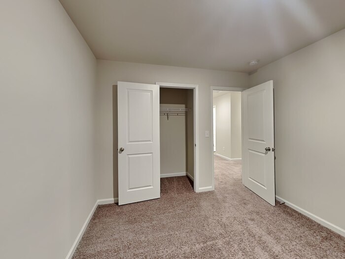 Building Photo - 96 Salers Ln