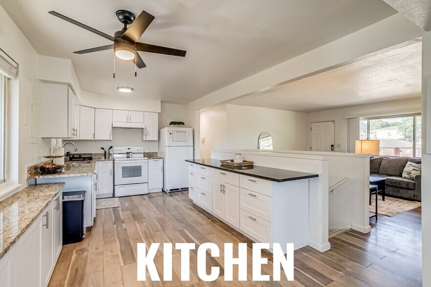 Building Photo - 9341 Hoffman Way