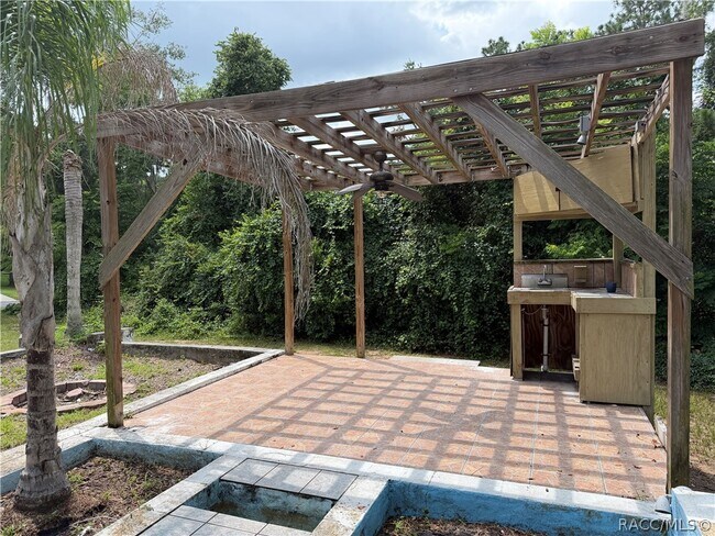 Building Photo - 1405 Eden Dr