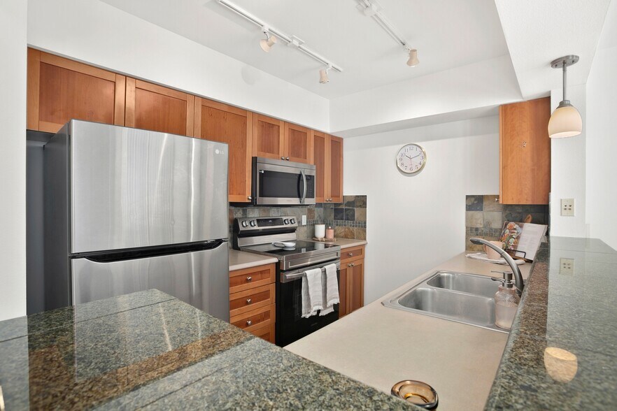 Building Photo - 1545 NW 57th St