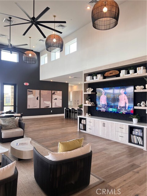 Building Photo - 16032 Sunny Ct