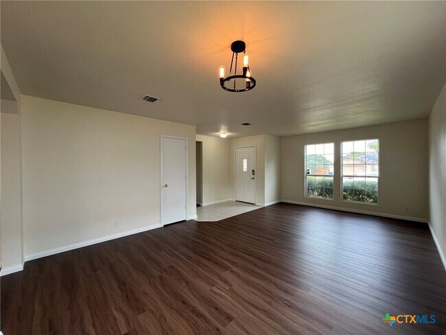 Building Photo - 2038 Castleberry Ridge