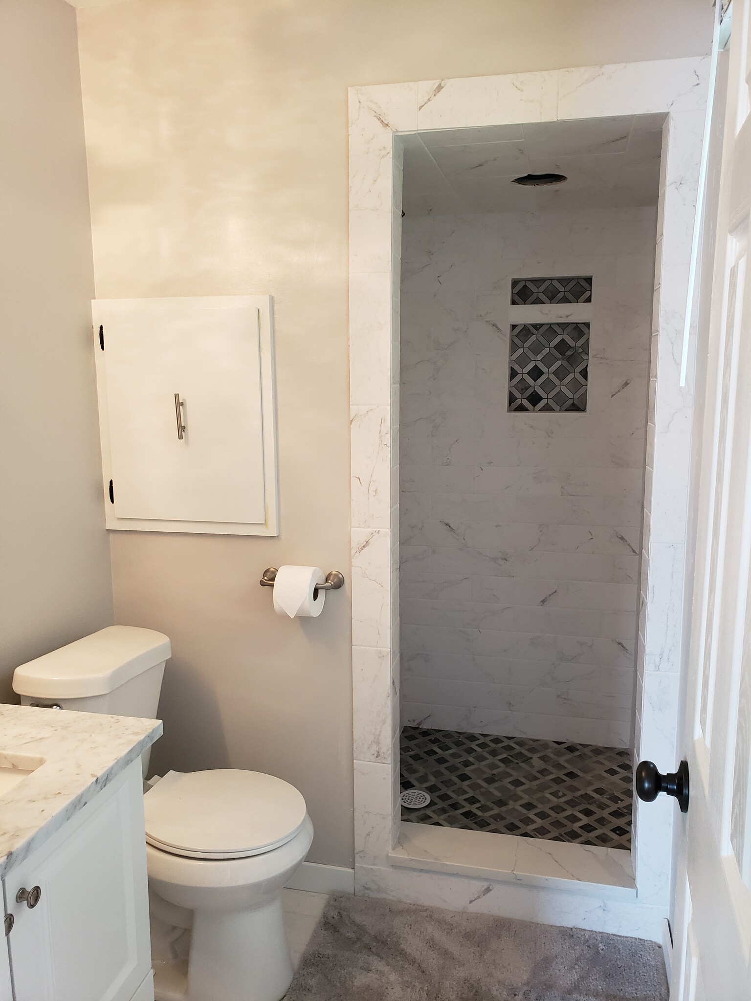 Master Bath - 4923 Robin Drive