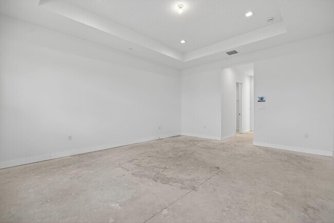 Building Photo - 10026 Skyloft St