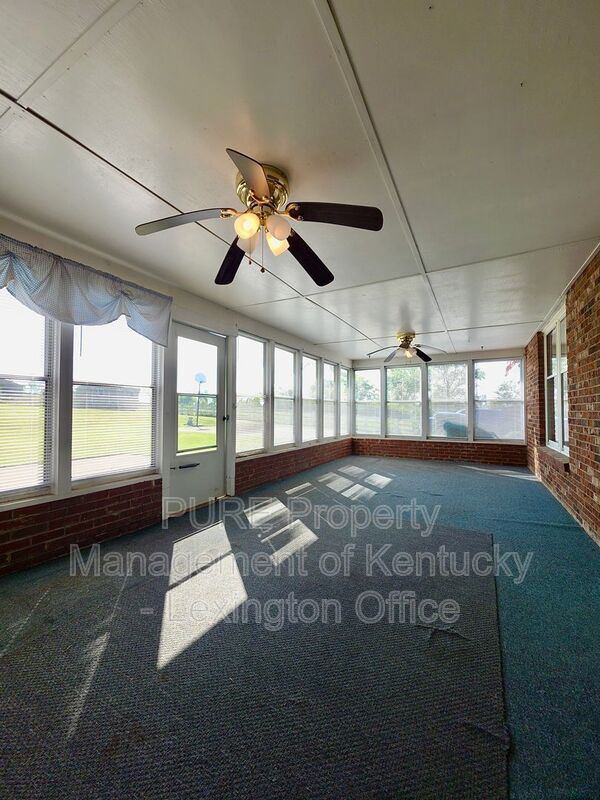 Building Photo - 3449 Colonel Rd