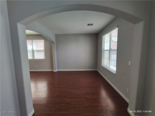 Building Photo - 7166 Clear Range Ave