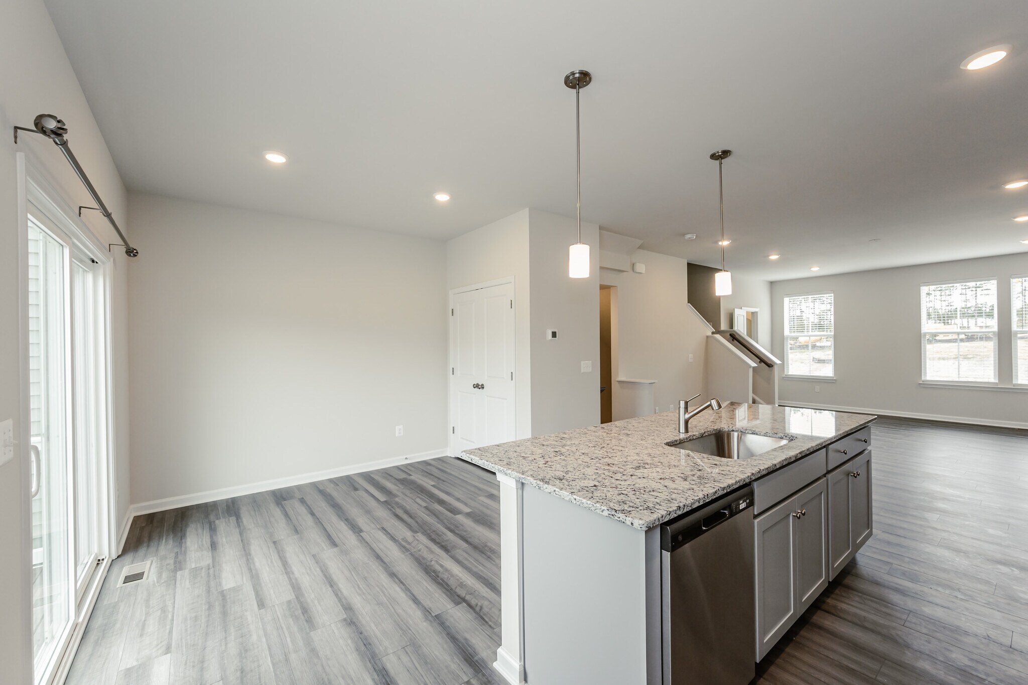 Building Photo - 8757 Whitman Dr