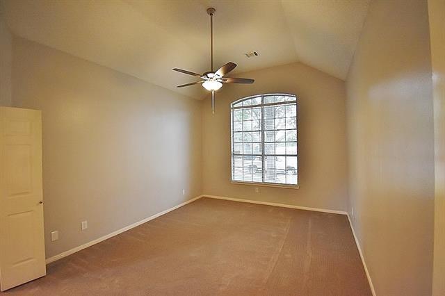 Building Photo - 1402 Lost Creek Dr