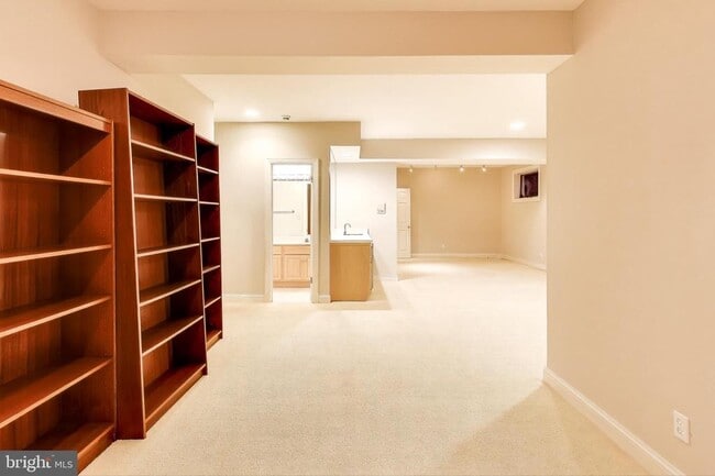 Building Photo - 7806 Fox Gate Ct