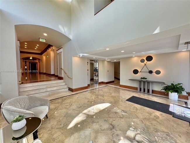 Building Photo - 16500 Collins Ave