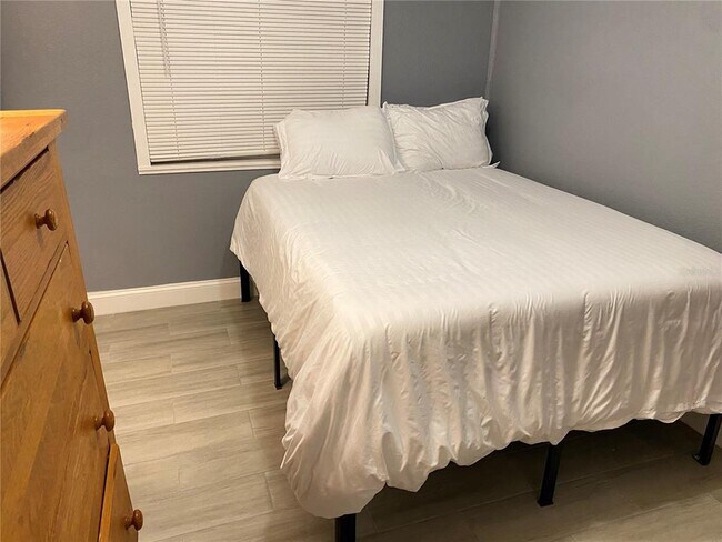 Building Photo - 3427 W Palmetto St