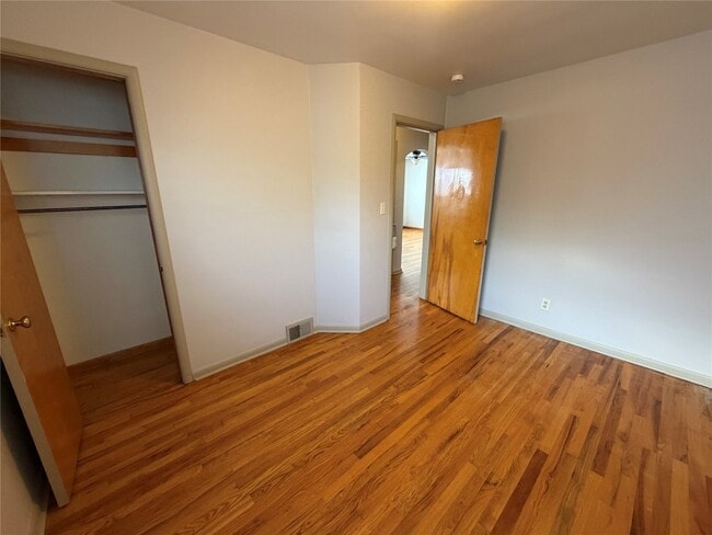 Building Photo - 3711 Charlotte St