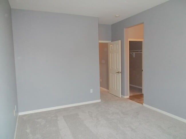 Building Photo - Stylish Summerlin Townhome with Private Co...