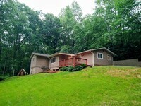 Building Photo - 128 Woodland Hills Dr