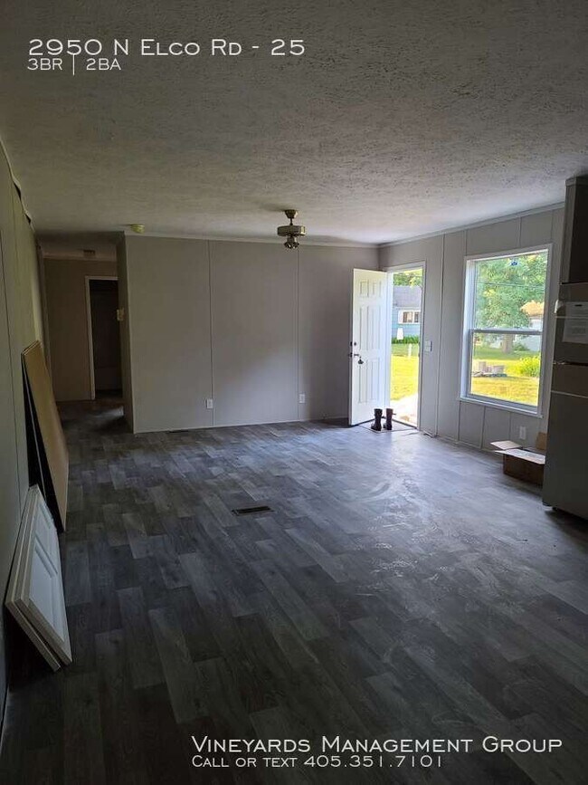Building Photo - Mobile Home for Sale