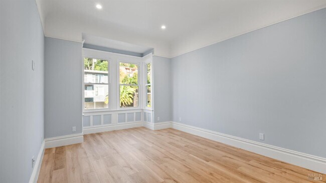 Building Photo - 713 Sir Francis Drake Blvd