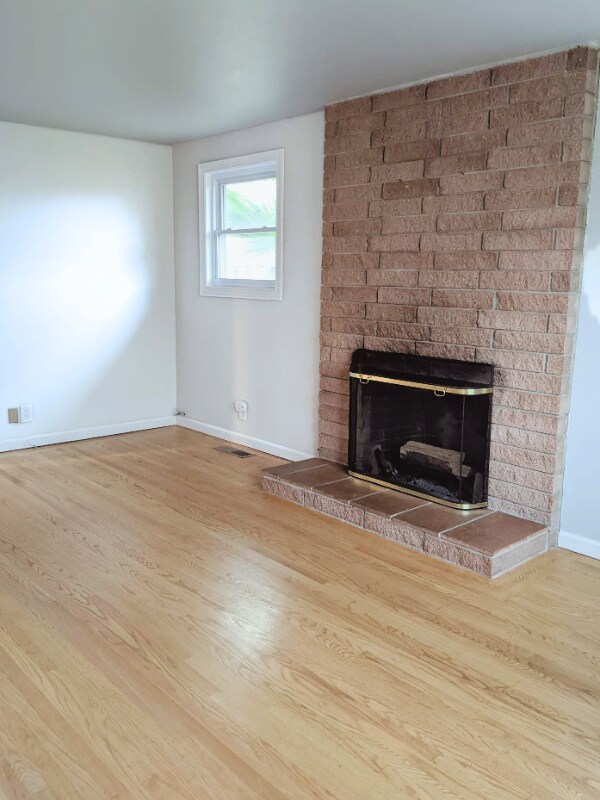 Building Photo - 3985 Royal Arch Dr
