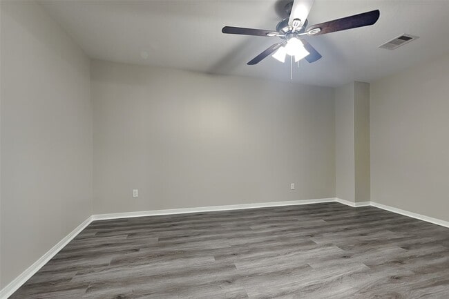 Building Photo - 16802 Accolade Way