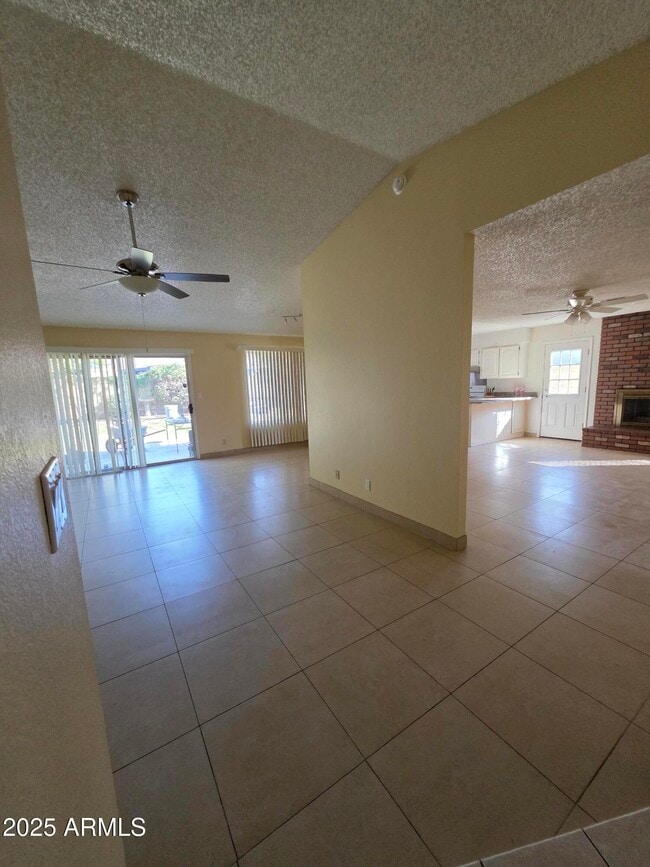 Building Photo - 10470 E Clinton St