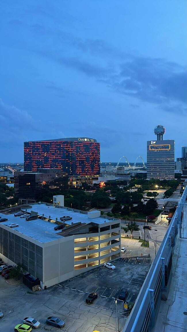 Building Photo - 1122 Jackson St