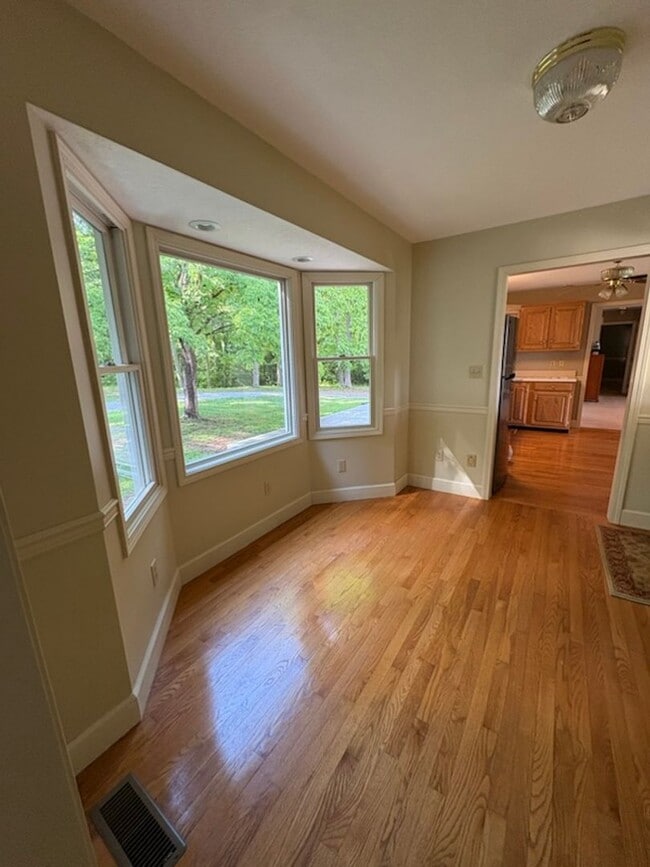 Building Photo - 2737 Hickory Ridge Rd